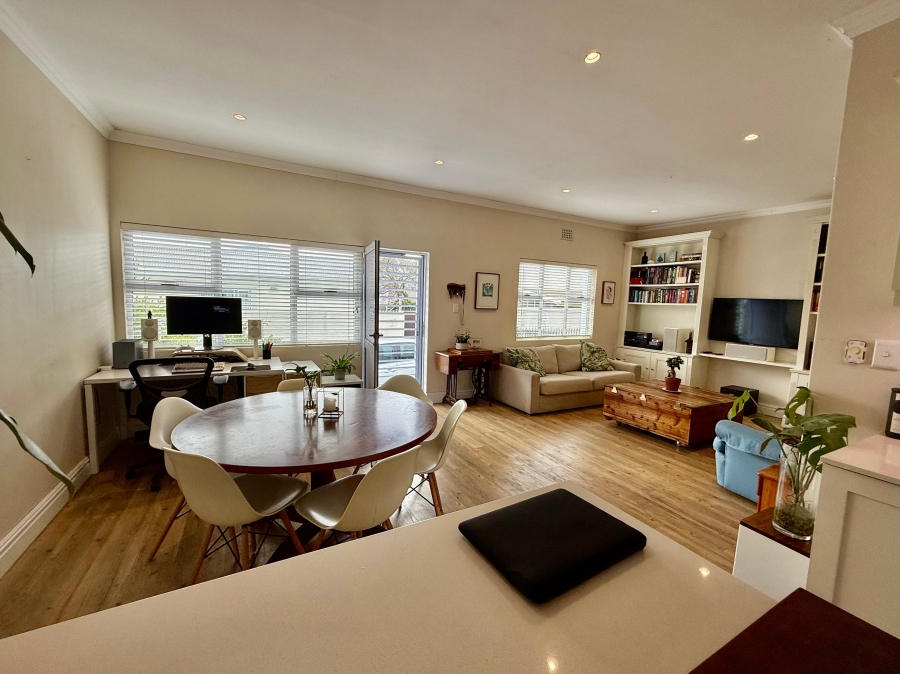 To Let 1 Bedroom Property for Rent in Harfield Village Western Cape
